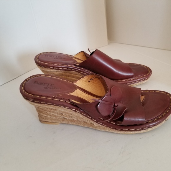 Born Drilles Wedge Sandals Brown 9M W8895 - Picture 4 of 8